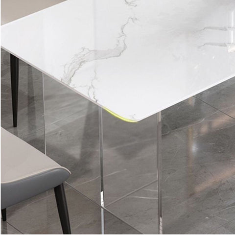 Table contemporaine