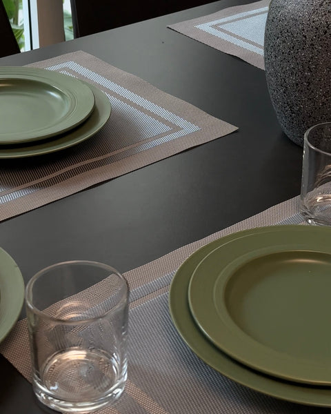 Table Chromanoir + 06 Chaises
